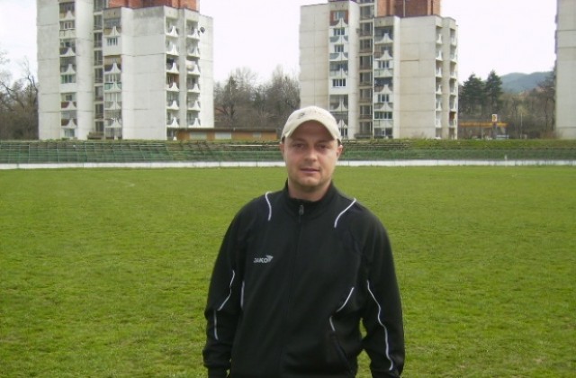 Борис Кръстев