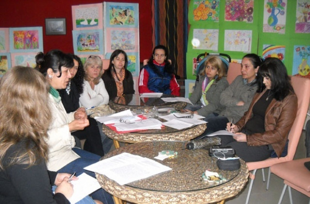 Обсъждат с граждани създаването на обществен фонд за лечение на деца от Добричко