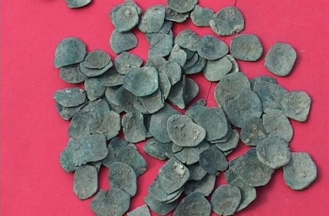Откриха съкровище от медни монети край Велики Преслав