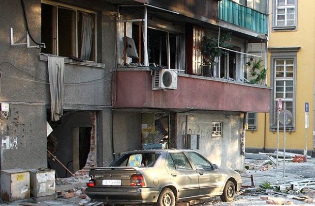 Искра от възпламенен предпазител е възможната причина за взрива в Бургас