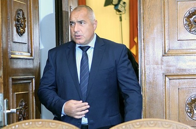Борисов иска от БСП да редактира въпроса за референдума