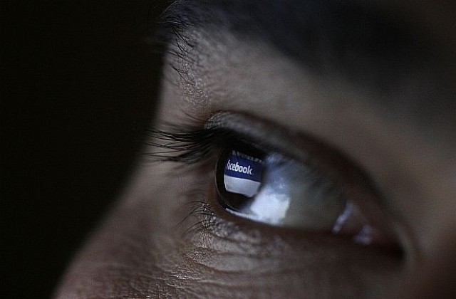 Фейсбук може да причини пристрастяване към интернет
