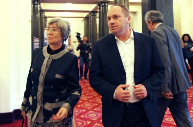 Депутатите избраха Анастас Анастасов и Венета Марковска за съдии в КС