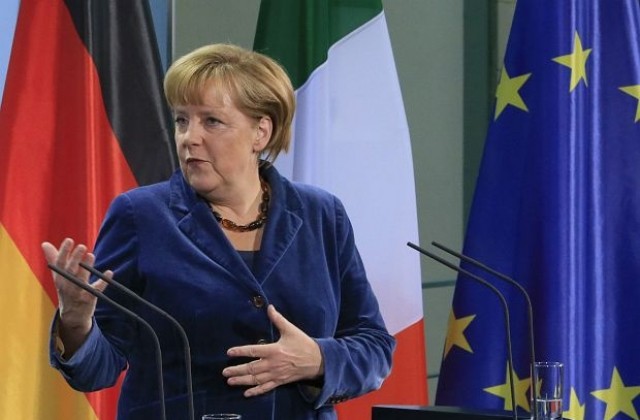 Кризата в еврозоната ще продължи поне още петилетка според Меркел