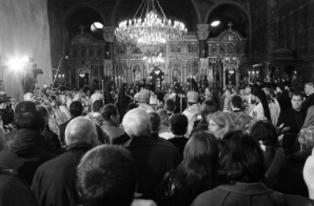 Ден на национален траур, погребват патриарх Максим в Троянския манастир