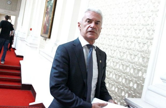 Сидеров призова правителството да не допусне разкол в църквата