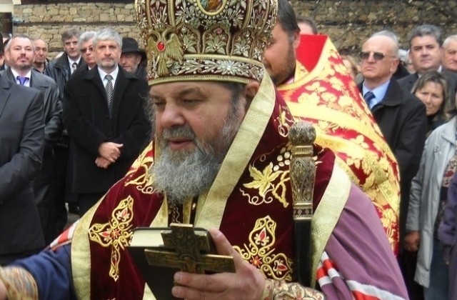 Митрополит Григорий оттегля подписите си от избора на наместник-председател на БПЦ