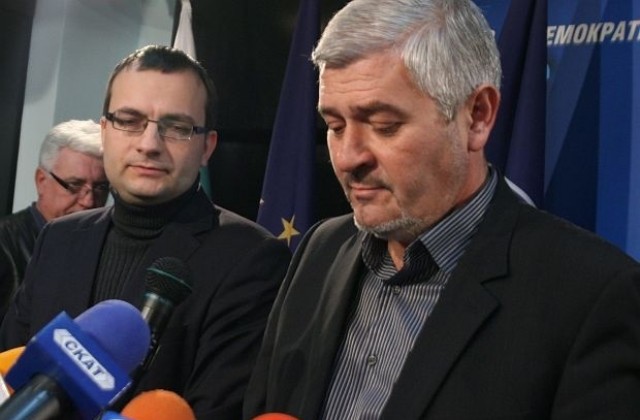 Ваньо Шарков изключен от Националния съвет на СДС