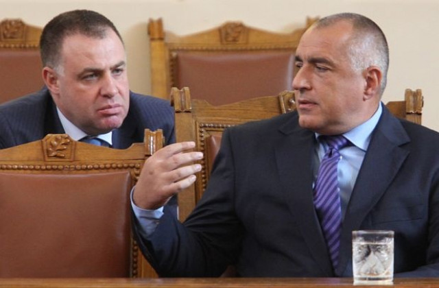 Борисов и министри се срещат с екоорганизации заради скандала с дюните