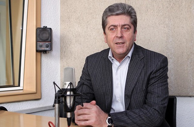 20 години по-късно: Първанов: С хода си за референдума  Борисов претендира за „Златна малинка”