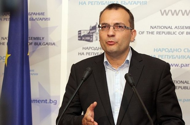 М. Димитров: Властта трябва бързо да намери сериозен инвеститор за ВМЗ-Сопот