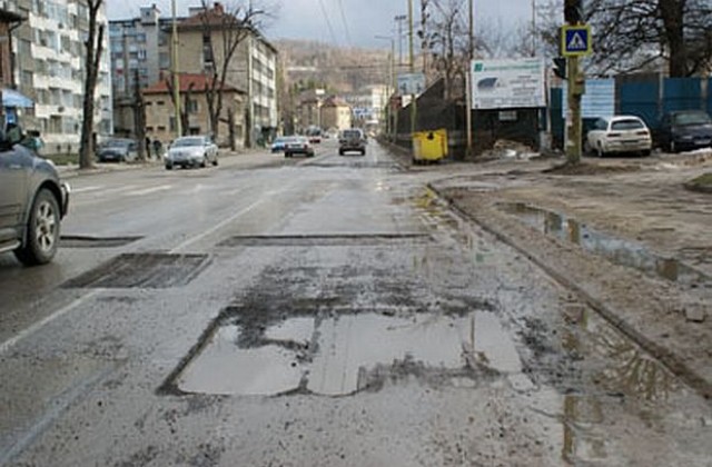 Община Габрово предприе оригинални мерки за безопасност на пътя