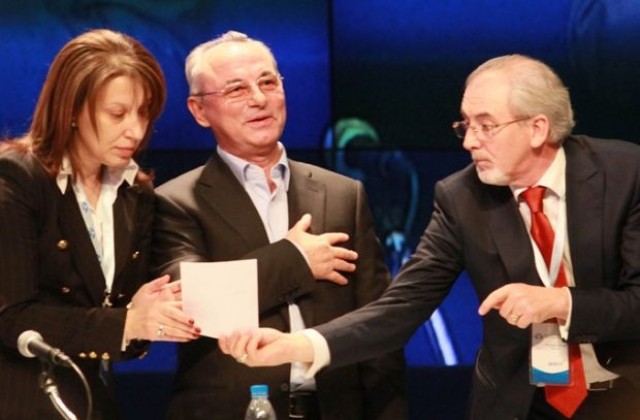 Лютви Местан е новият лидер на ДПС, Доган остава почетен председател