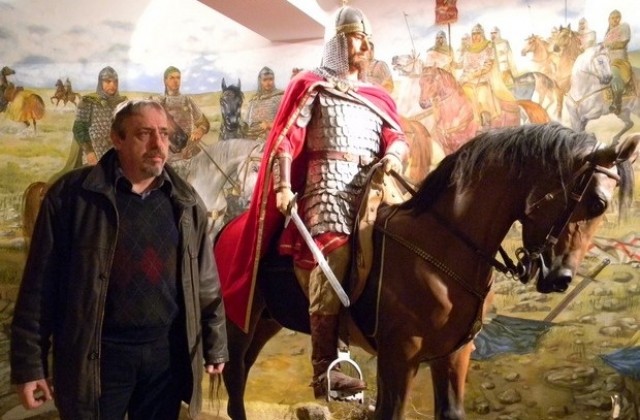Царе, боляри, воини и занаятчии оживяват в уникален музей на скулптурните фигури