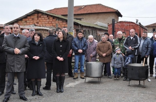 Село Бисер даде курбан. 24 семейства чакат за къщи