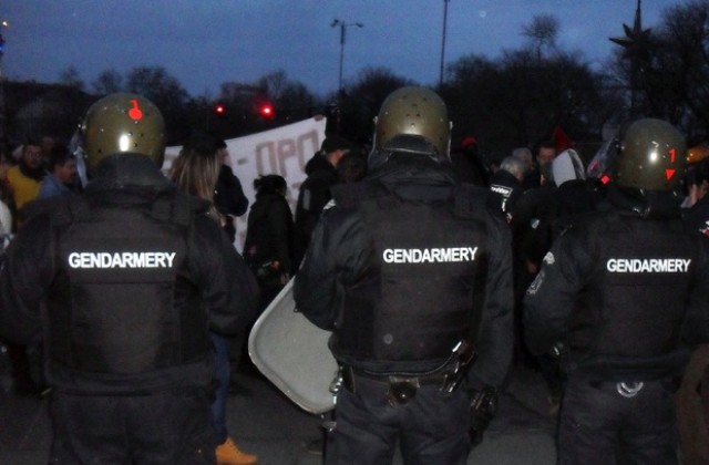 Аспаруховият мост – охранителна цел №1 на полицията при протестите