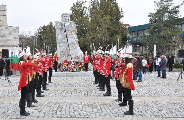 Кърджалийци се преклониха пред паметта на Васил Левски