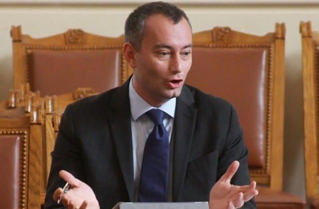 Николай Младенов обърка името на Пламен Горанов