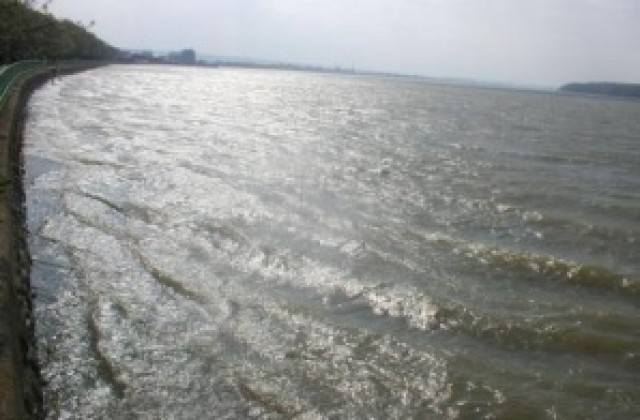Денонощно наблюдение на Дунава в Силистренско