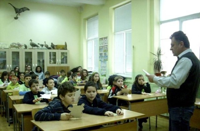 Над 30 деца от ОУ Иван Вазов участваха в състезанието Spelling Bee