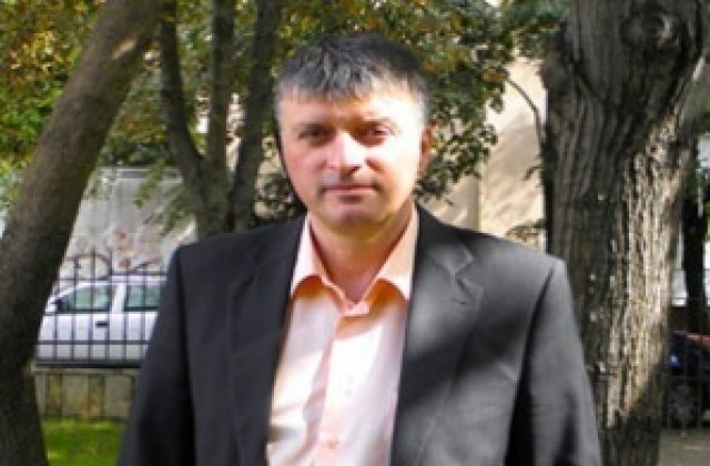 Атанас Атанасов: Направих си отвод от листата, но оставам в „Атака