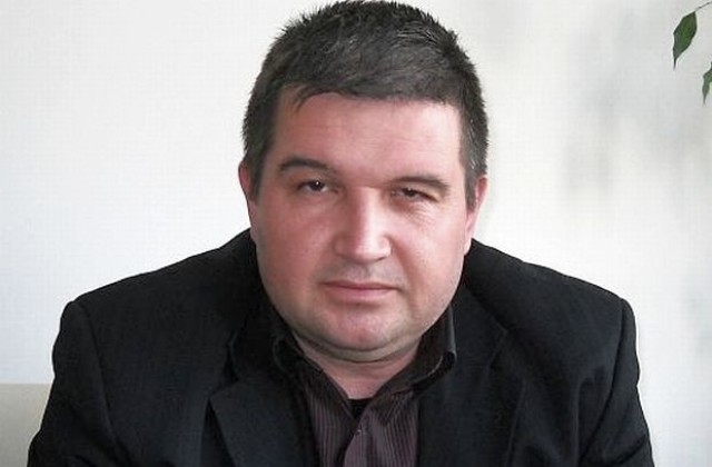 Петко Атанасов: Приемам поканата на г-н Стойнев за дебат