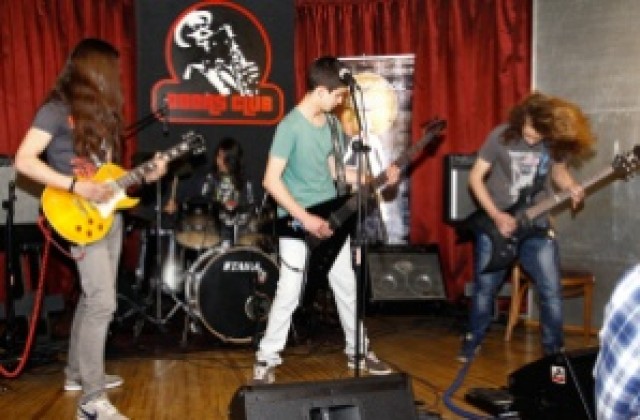 Група от Добрич спечели трето място на рок фестивал в Констанца