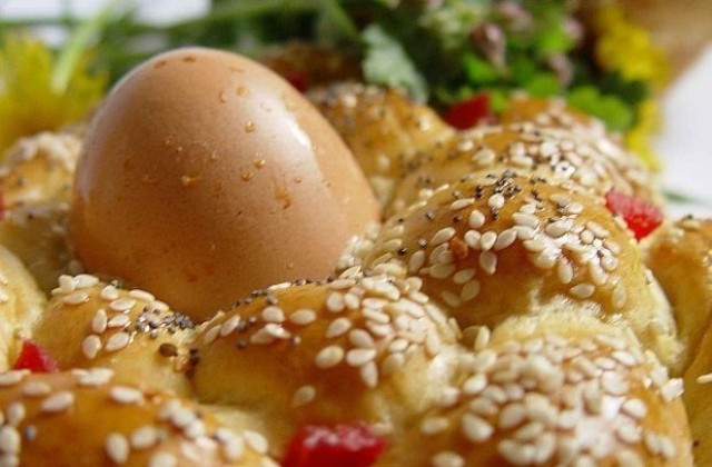 За Великден ще ядем полски яйца и италиански козунаци