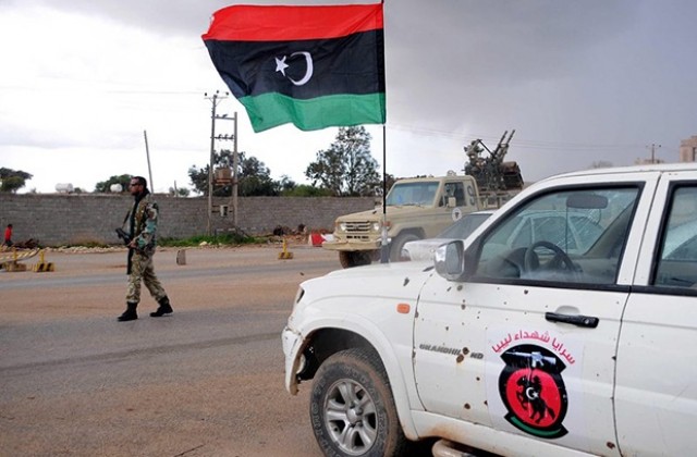 Най-малко 15 жертви при атентат в Бенгази