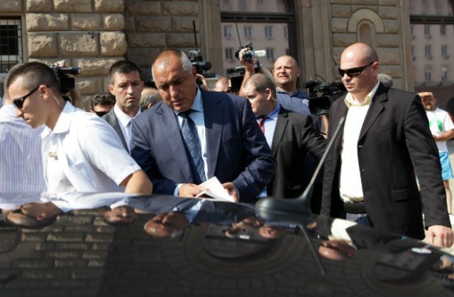 Борисов готов да се върне в Народното събрание, ако Станишев се извини