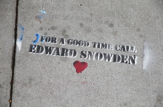 Едуард Сноудън може да остане за постоянно в Русия, смята Уикилийкс
