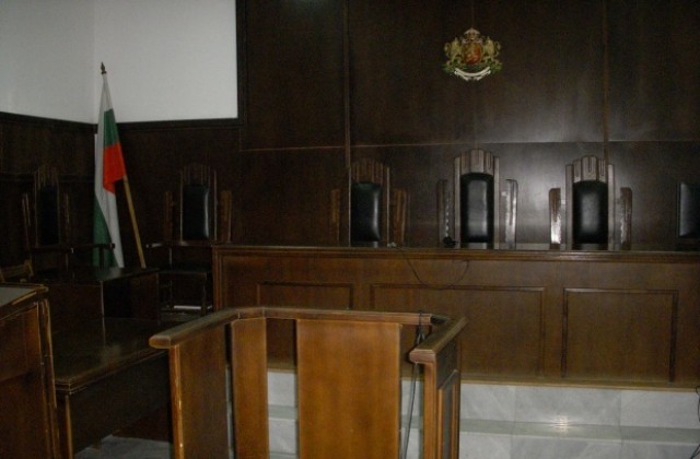 Съдът прие експертиза по дело на Комисията за отнемане на незаконно придобито имущество срещу 9 ответници