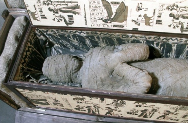 Германче откри мумия на тавана на баба си