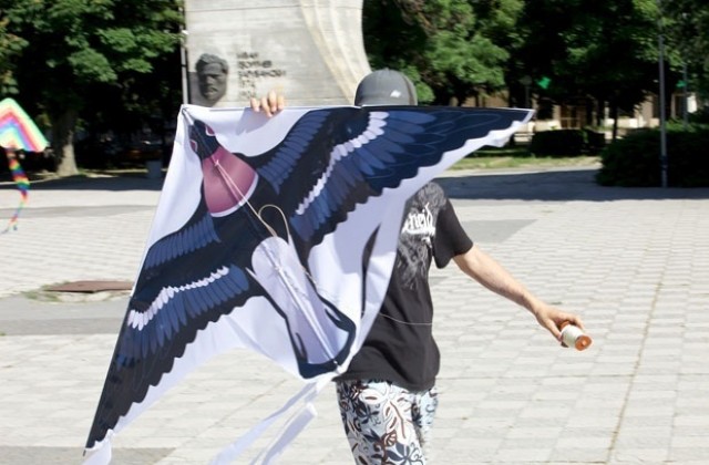 Фестивалът на хвърчилата в Шабла става международен