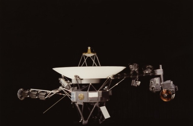 „Вояджър 1” напусна Слънчевата система