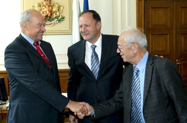 Миков се срещна с президента на Сърбия Томислав Николич