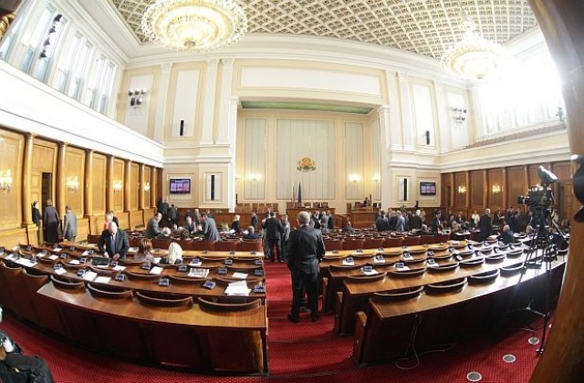 АФИС: Три партии влизат в парламента, ако изборите бяха днес