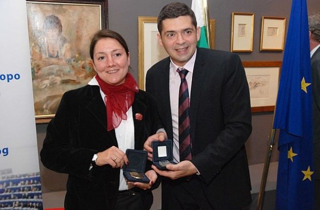 Валери Петров получи Гражданската награда на ЕП