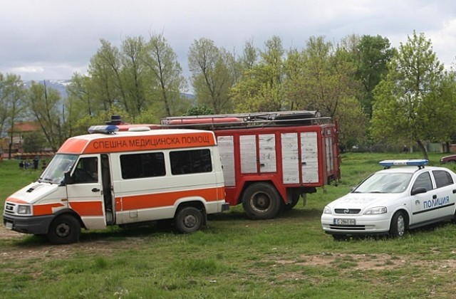 Русенски лекари се борят за живота на варненец, обгорял в колата си
