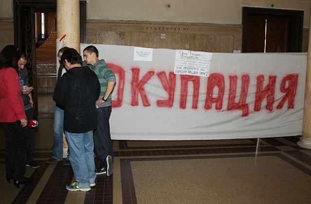 „Ранобудните студенти чакат от МВР ясни мотиви за задържането на Асен Генов