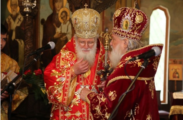 Патриарх Неофит уважи празника на Видинския владика Дометиан