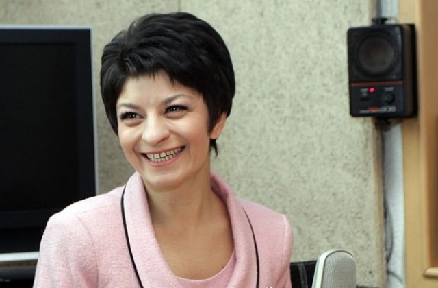 Комисията за борба с корупцията проверява Десислава Атанасова и съпруга й