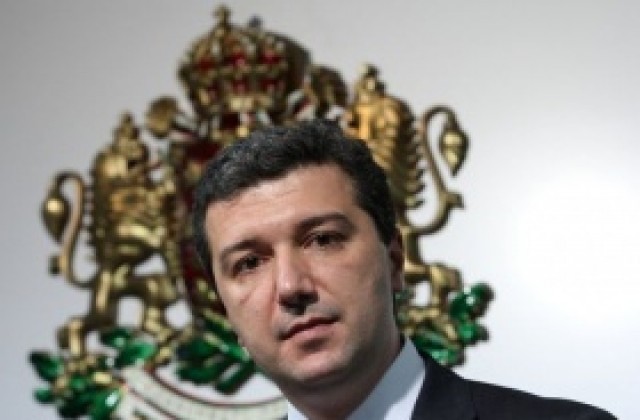 Драгомир Стойнев заминава на 3-дневно посещение в САЩ
