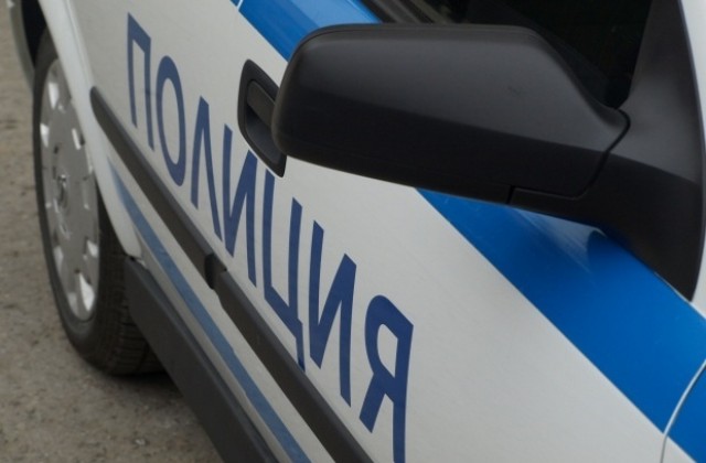 Полицията издирва хасковлия, похитил двама в с. Покрован