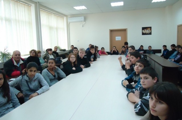Ученическа конференция в СОУ ”П. Яворов” Стралджа