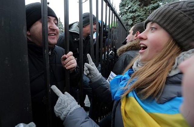 Трима бивши президенти на Украйна подкрепят протестите