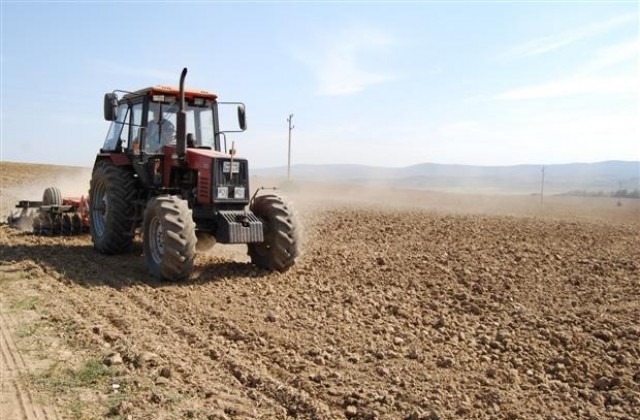Расте броят на сделките със земеделска земя в Шуменско