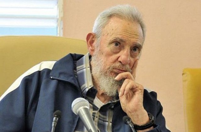 Фидел Кастро се появи публично за първи път от месеци