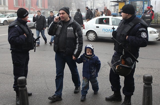 Масови полицейски проверки в района на Софийския университет