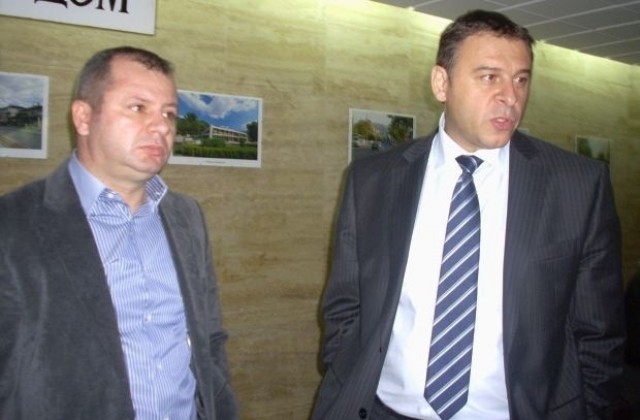 Камбитов и Тасков договориха бизнес и култура в Лече
